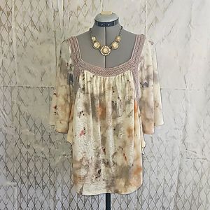 Boho flowy top Nwot